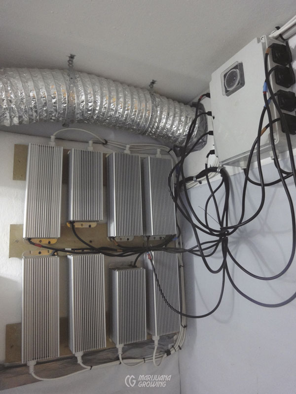 Paquete de 1 lámpara de pared con pilas, sin cables, instalación con  control remoto regulable (2700 K-6500 K) 150 LM sin cableado, fácil de  instalar